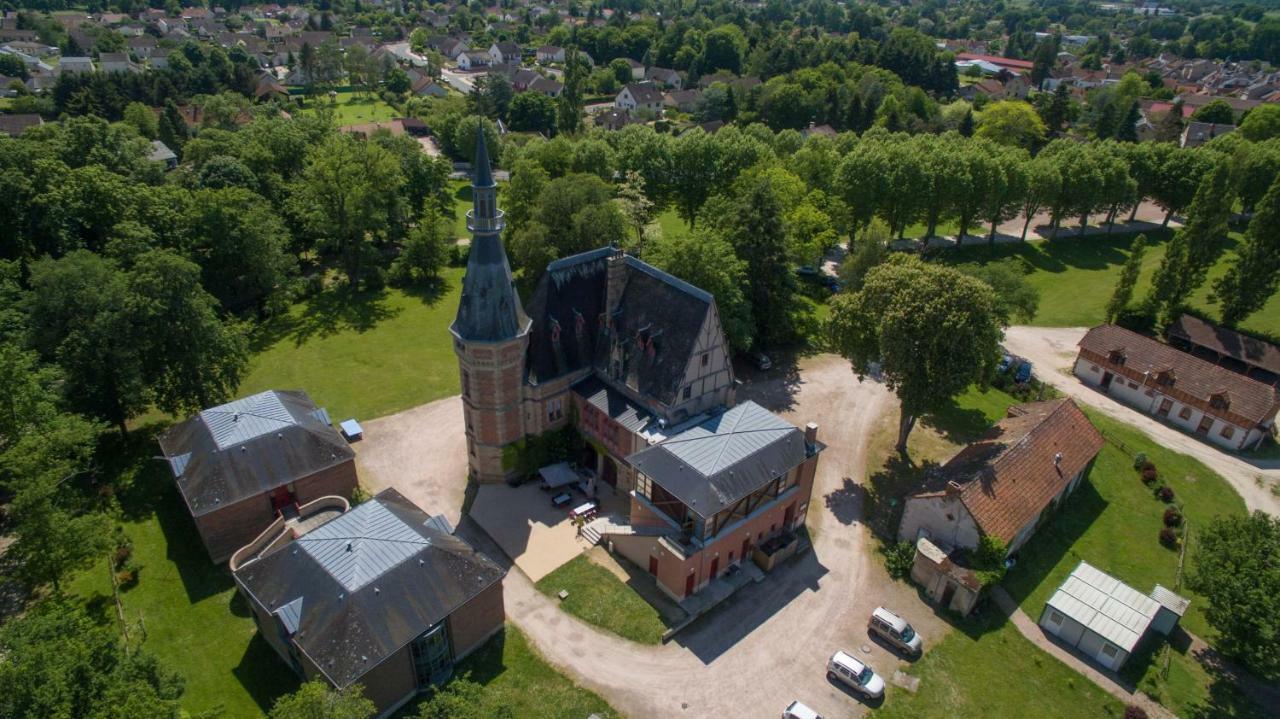 Chateau De Petit Bois Cosne-d'Allier Exterior photo